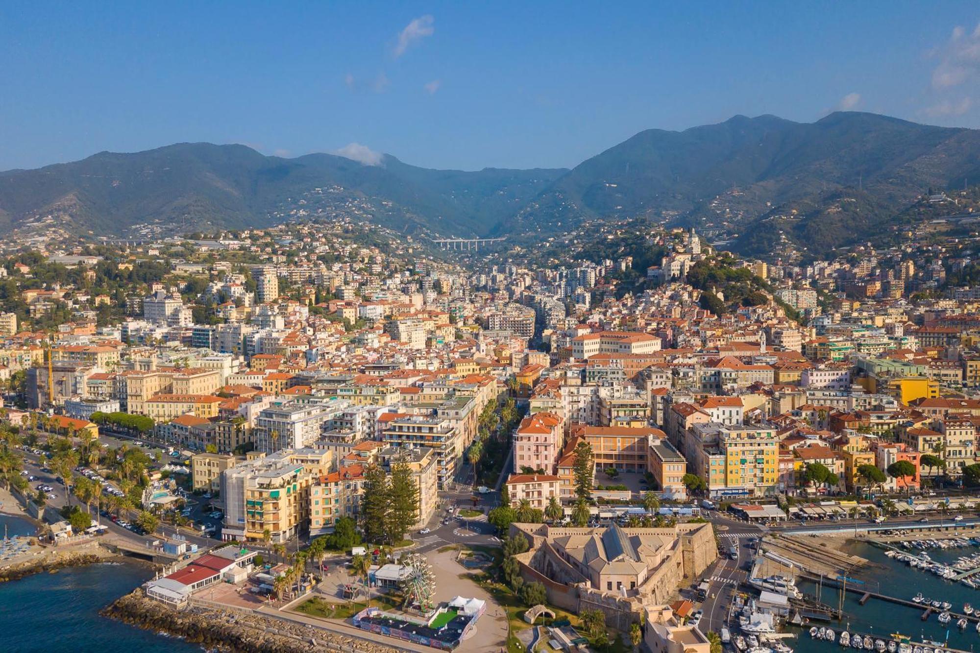 Seven Suites Apartments - Via Matteotti 178 Sanremo Exteriör bild