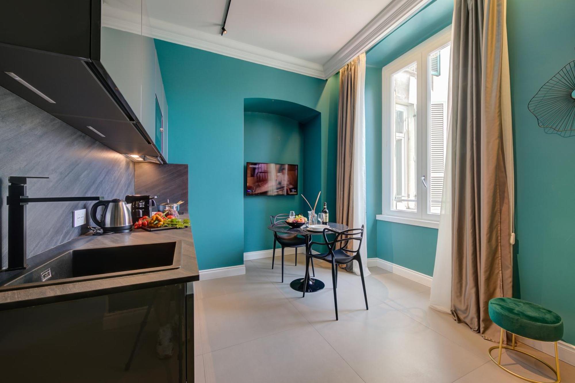 Seven Suites Apartments - Via Matteotti 178 Sanremo Exteriör bild