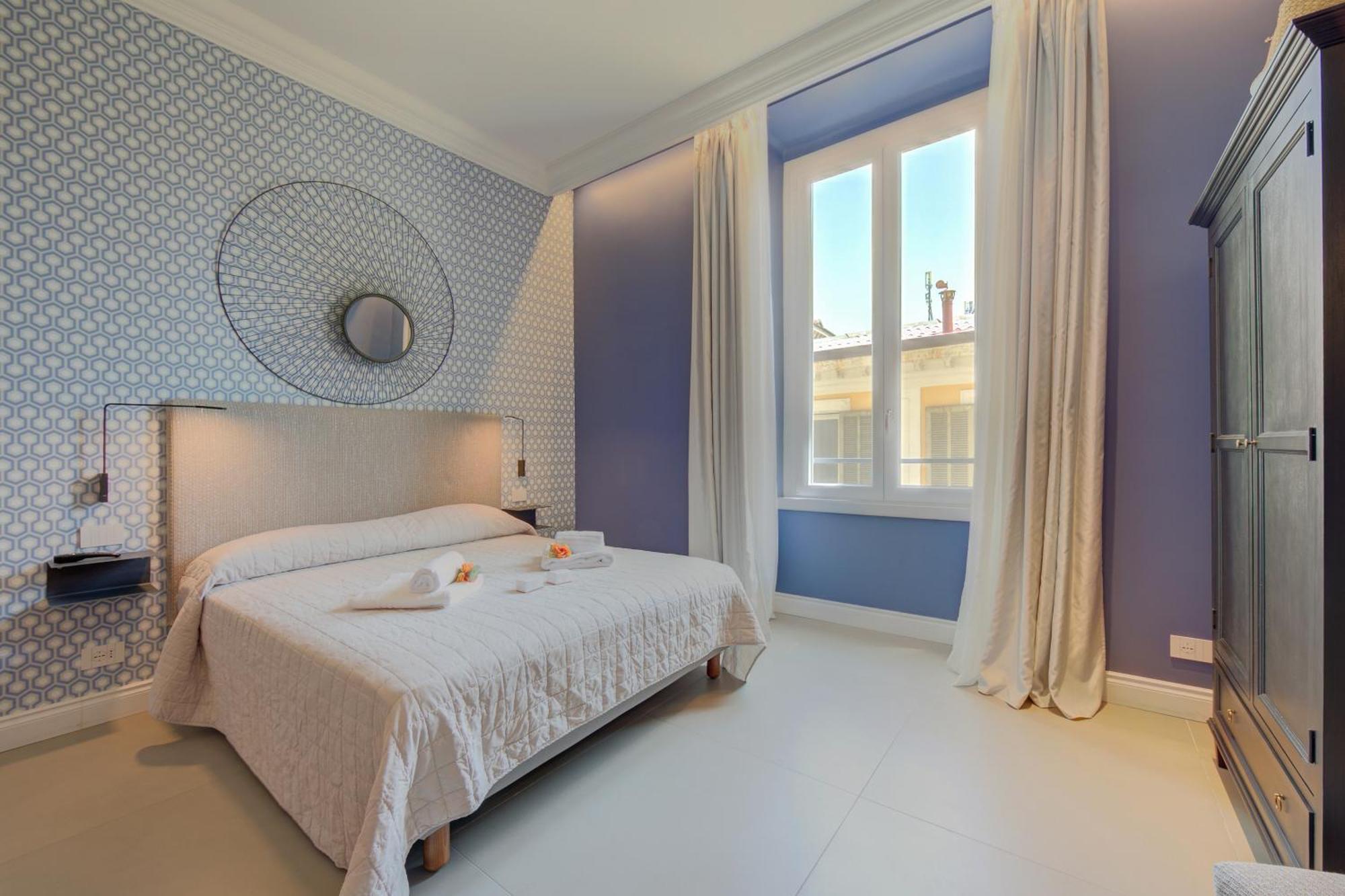 Seven Suites Apartments - Via Matteotti 178 Sanremo Exteriör bild