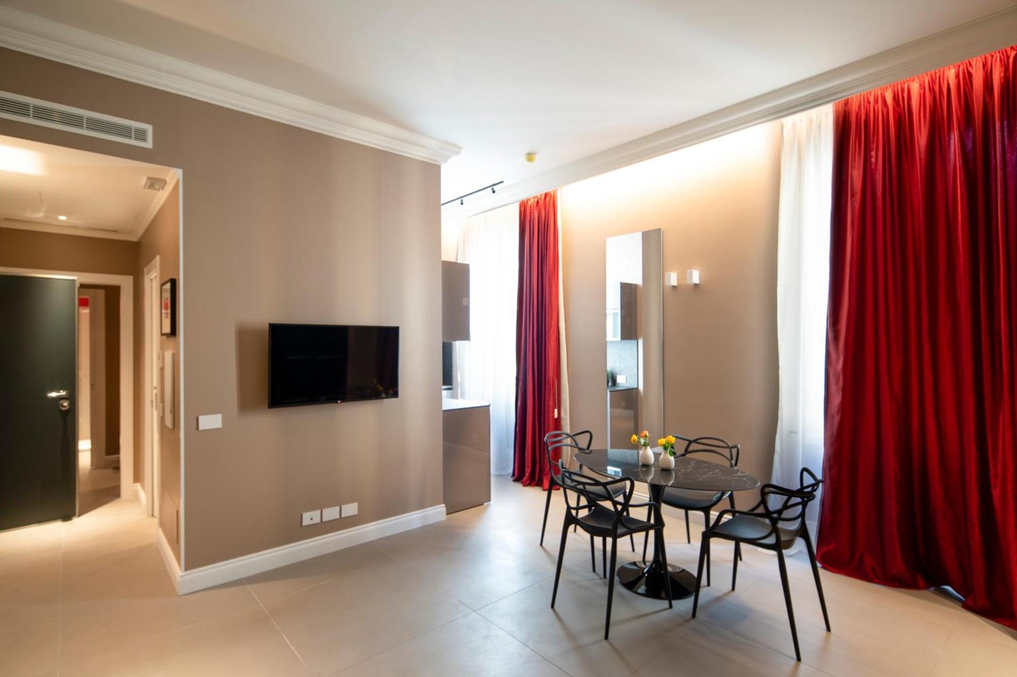 Seven Suites Apartments - Via Matteotti 178 Sanremo Exteriör bild