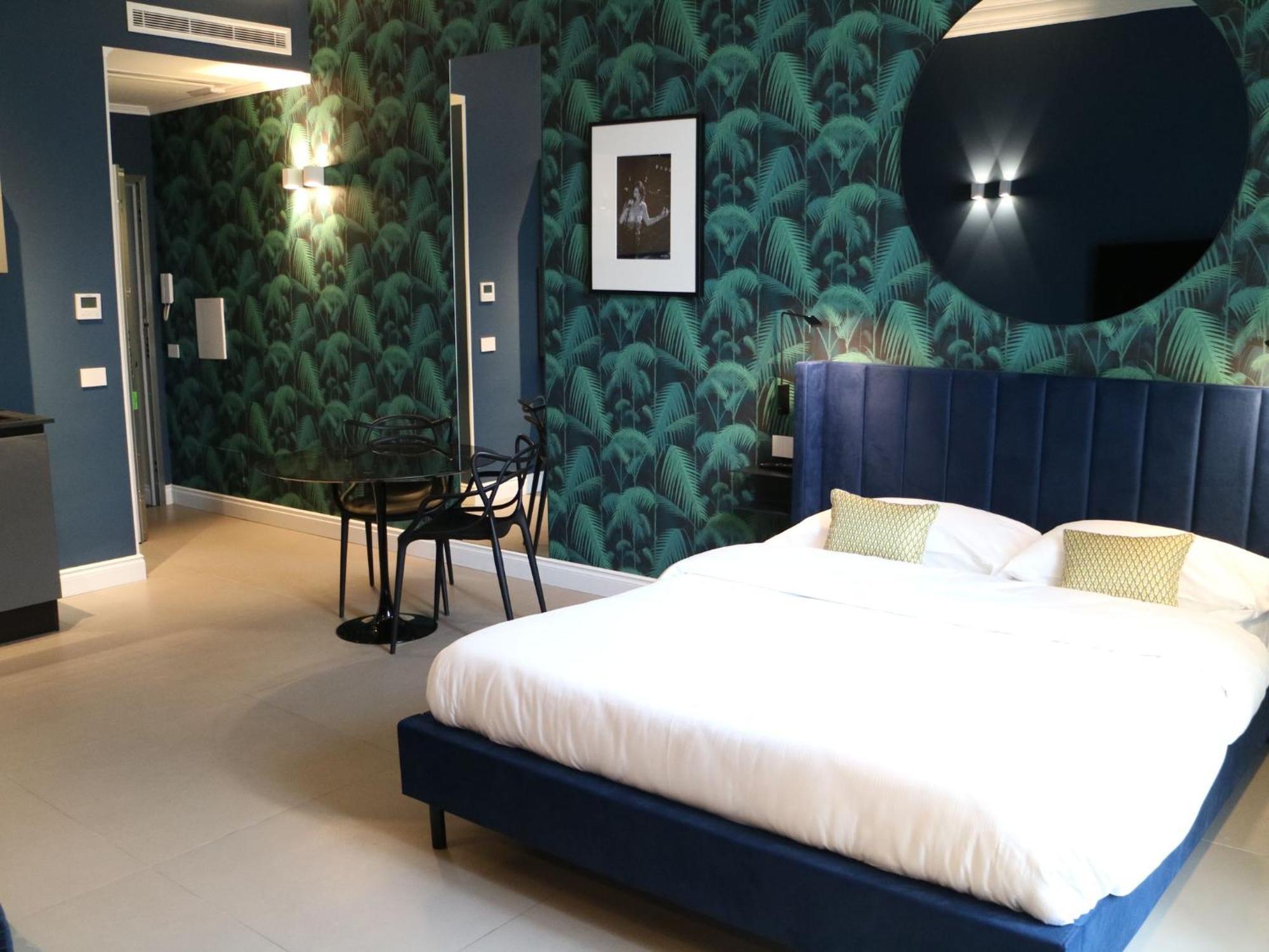 Seven Suites Apartments - Via Matteotti 178 Sanremo Exteriör bild