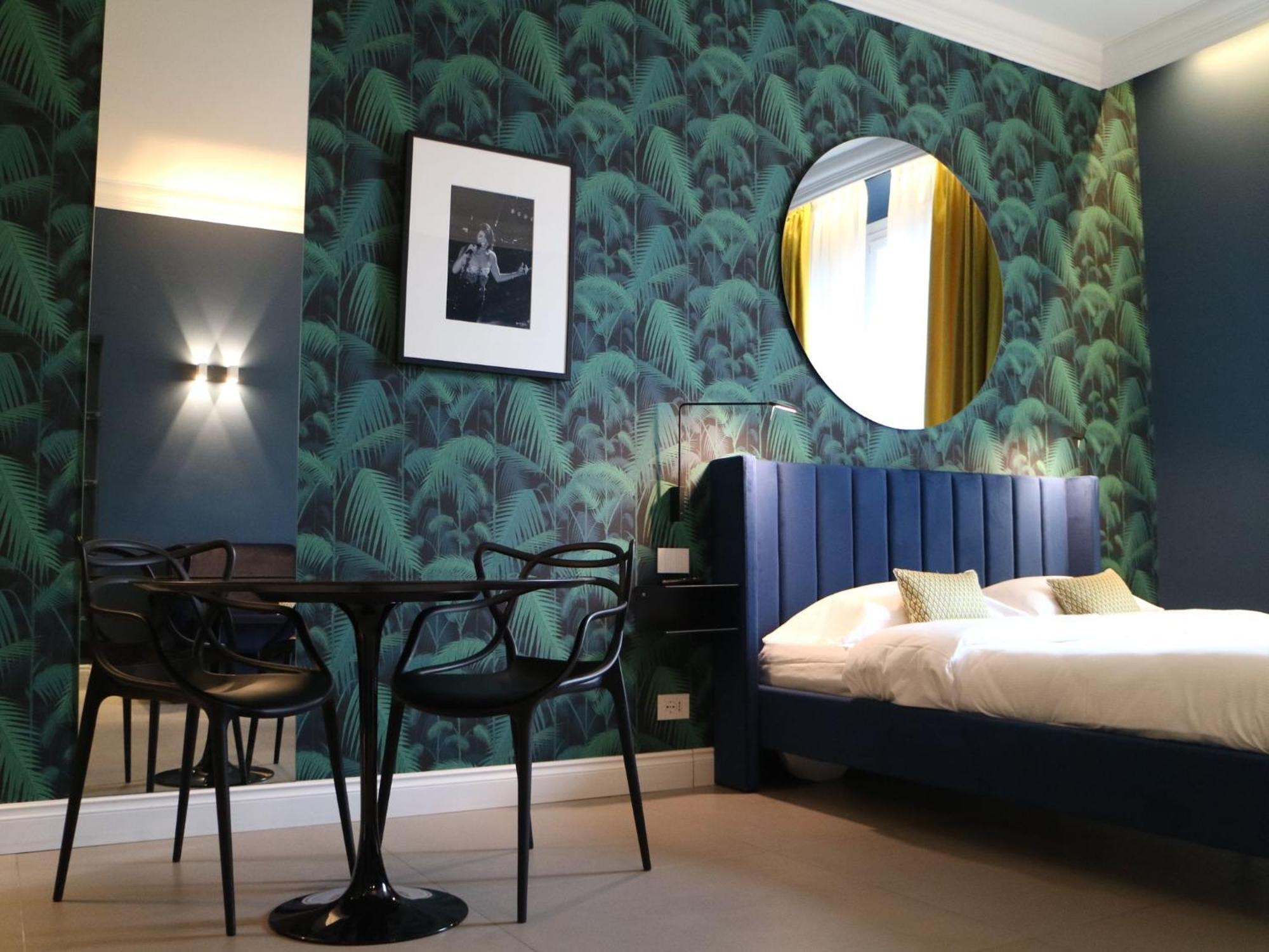 Seven Suites Apartments - Via Matteotti 178 Sanremo Exteriör bild